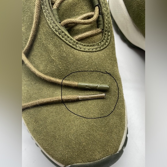 Womens NIKE AIR JORDAN
FUTURE Olive Trainers AR0726-300 - Picture 6 of 15